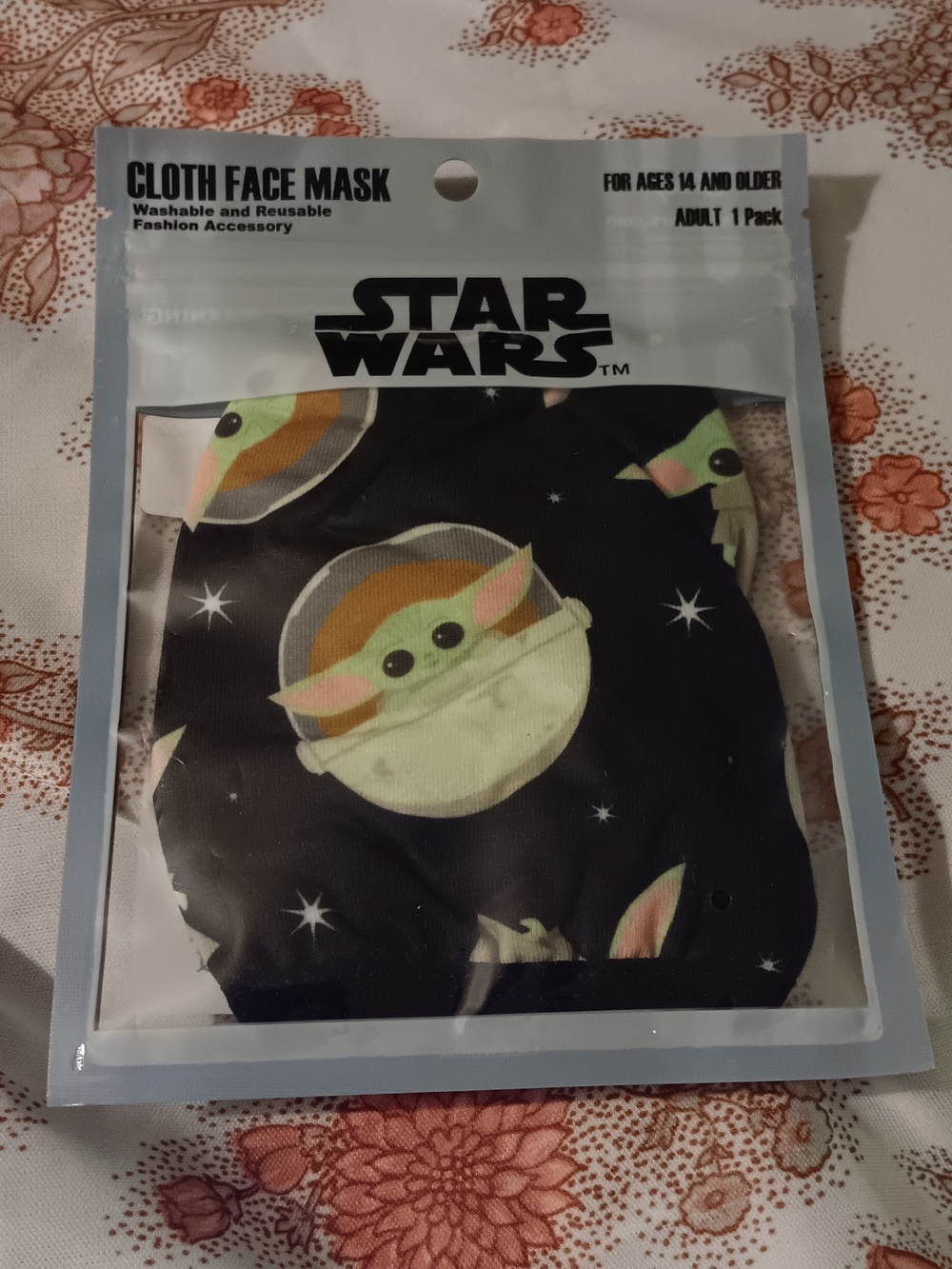 Brand NEW Star Wars Kids Black Face Mask with Green BABY YODA